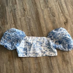 light blue and white printed top (4xL)